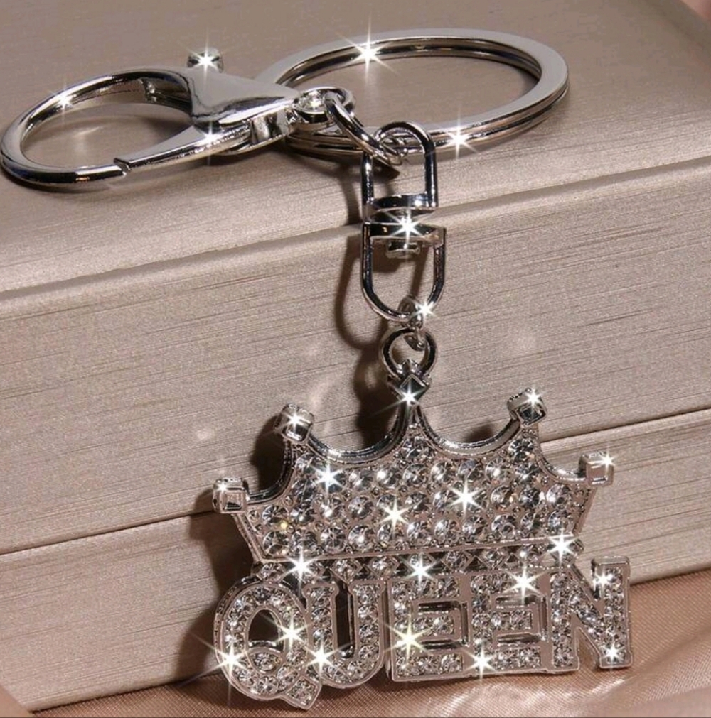 QUEEN Crown Crystal Keychain - Silver Sparkle